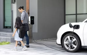 電気自動車は蓄電池として使える？デメリットは？
